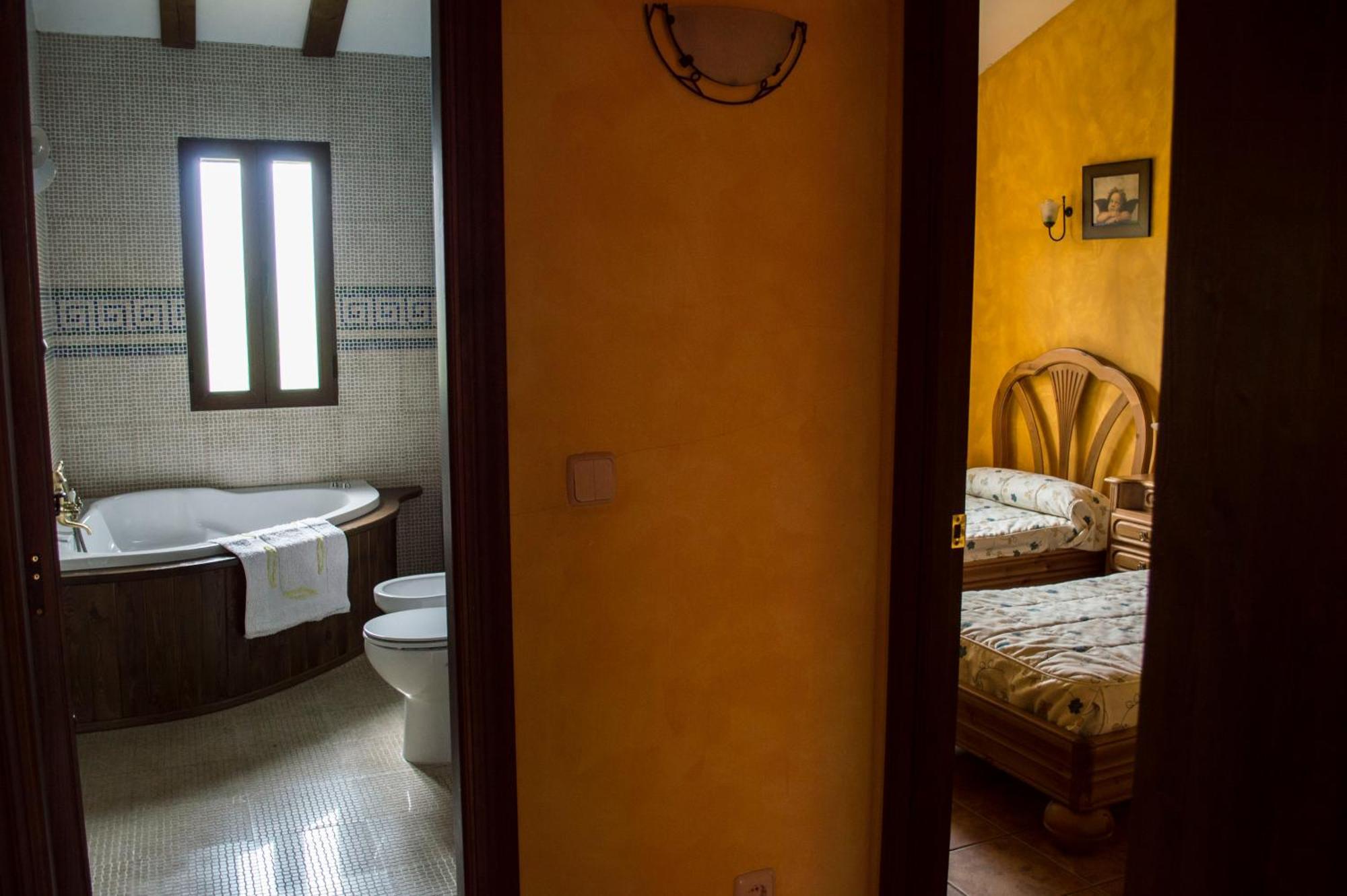 Apartamentos Rurales Alvado Tamajon Εξωτερικό φωτογραφία